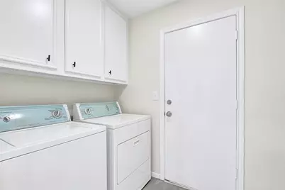 8726 Wildforest Drive, Houston, TX 77088 - Photo 28