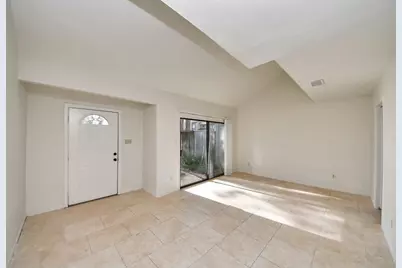 1059 Country Place Dr Drive #1059, Houston, TX 77079 - Photo 10