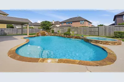 2404 Mallorca Pass, League City, TX 77573 - Photo 8