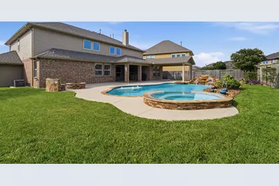 2404 Mallorca Pass, League City, TX 77573 - Photo 6