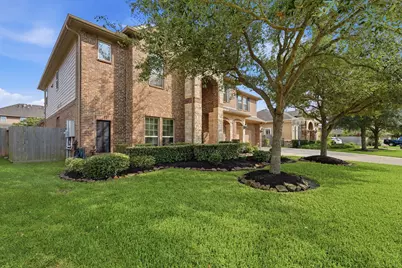 2404 Mallorca Pass, League City, TX 77573 - Photo 4