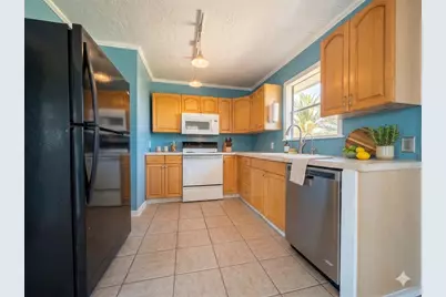 16622 Nassau Way, Jamaica Beach, TX 77554 - Photo 6