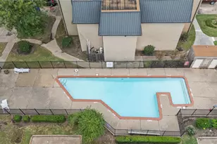 8525 Hearth Dr, Houston, TX 77054 - Photo 18