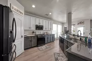 28522 Misty Cliff Ln, Spring, TX 77386 - Photo 10