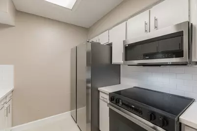 4635 Wild Indigo Street #505, Houston, TX 77027 - Photo 12