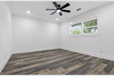 4002 Montego Drive, Baytown, TX 77521 - Photo 10