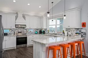 2565 Palm Dr, Crystal Beach, TX 77650 - Photo 14