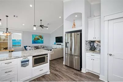 2565 Palm Drive, Crystal Beach, TX 77650 - Photo 16
