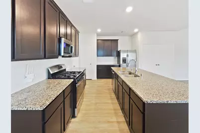 425 Camas Creek Lane, Magnolia, TX 77354 - Photo 6