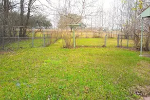 1200 Avenue A, Bay City, TX 77414 - Photo 16