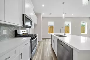 7510 Sandle St, Houston, TX 77088 - Photo 2