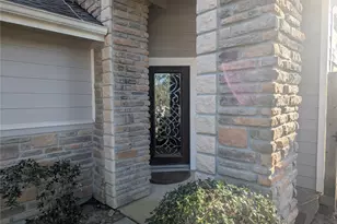 111 W Kentwick Pl, Conroe, TX 77384 - Photo 4