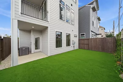 1704 Sedola Lane, Houston, TX 77055 - Photo 14