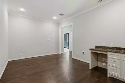 1917 Potomac Drive #C, Houston, TX 77057 - Photo 32