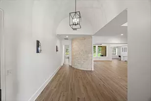 4111 Angling Ln, Spring, TX 77386 - Photo 4