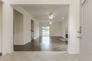 807 Victoria Lakes Dr, Katy, TX 77493 - Photo 2
