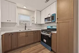 148 W Whitney St, Houston, TX 77018 - Photo 12