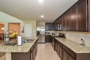 9426 Barton Crossing, Richmond, TX 77407 - Photo 6