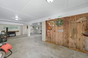 439 Pompano St, Bayou Vista, TX 77563 - Photo 10