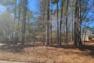 601 Hillcrest Circle, Huntsville, TX 77340 - Photo 2