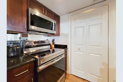 3525 Sage Road #1605, Houston, TX 77056 - Photo 10