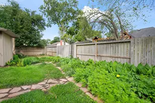 15807 Brookvilla Dr, Houston, TX 77059 - Photo 26