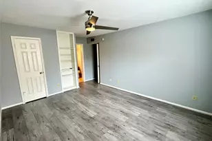 14600 Fonmeadow Dr, Houston, TX 77035 - Photo 16
