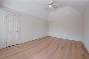 2727 Raintree Dr, Sugar Land, TX 77478 - Photo 38