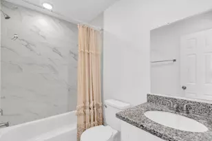 8124 Sterlingshire St, Houston, TX 77078 - Photo 20