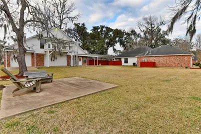 248 Wentworth Drive, West Columbia, TX 77486 - Photo 2