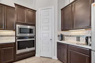 131 Crown Est Wy, Sugar Land, TX 77498 - Photo 20