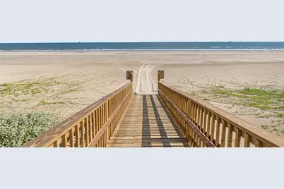 804 Rancho Carribe Drive, Crystal Beach, TX 77650 - Photo 16