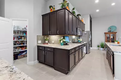 2326 Sterling Hollow Ln, League City, TX 77573 - Photo 10