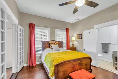 2608 Hopkins Street, Houston, TX 77006 - Photo 18