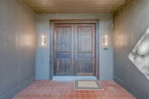 316 Litchfield Ln, Houston, TX 77024 - Photo 2