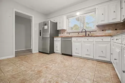 16463 Hickory Knoll Drive, Houston, TX 77059 - Photo 12