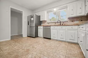 16463 Hickory Knoll Dr, Houston, TX 77059 - Photo 12
