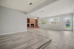 16463 Hickory Knoll Dr, Houston, TX 77059 - Photo 6