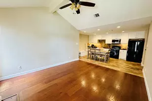 10202 Forum Park Dr, Houston, TX 77036 - Photo 2