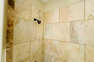 10202 Forum Park Dr, Houston, TX 77036 - Photo 16