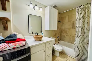 10202 Forum Park Dr, Houston, TX 77036 - Photo 10