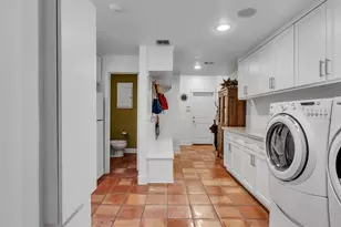 8202 Burkhart, Houston, TX 77055 - Photo 16