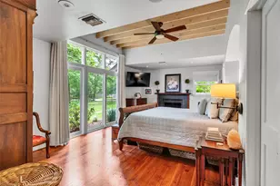 8202 Burkhart, Houston, TX 77055 - Photo 10