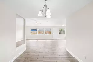327 Windward Dr, League City, TX 77573 - Photo 8