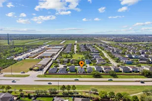 9219 Summer Valley Ln, Richmond, TX 77407 - Photo 2