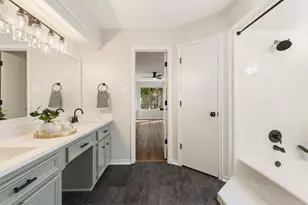 18 Mayfair Grove Ct, The Woodlands, TX 77381 - Photo 28