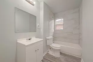 5646 Cedarburg Dr, Houston, TX 77048 - Photo 10