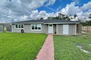 1116 Lake St, Clute, TX 77531 - Photo 2