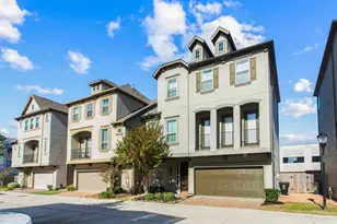 10616 Centre Shadows Dr, Houston, TX 77043 - Photo 2