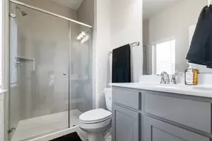 10616 Centre Shadows Dr, Houston, TX 77043 - Photo 8